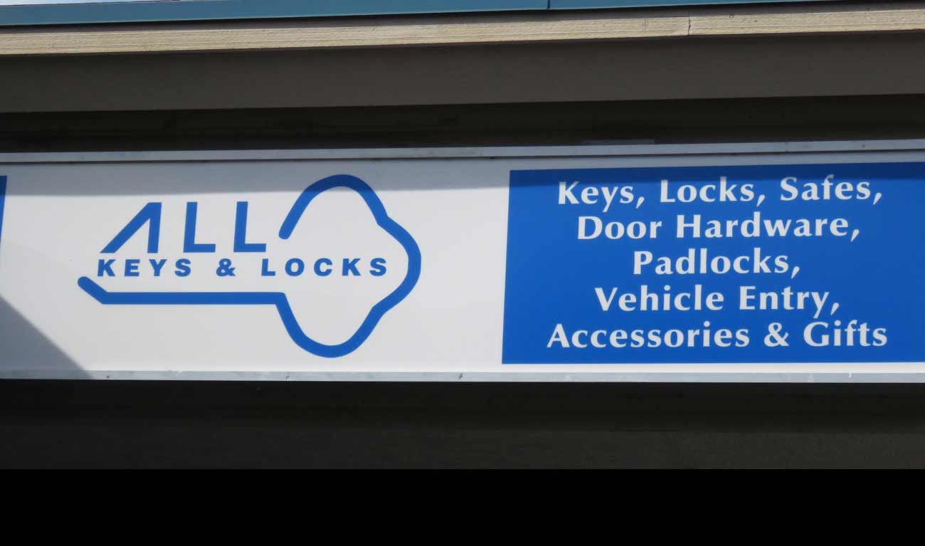 https://www.downtownsquamish.com/wp-content/uploads/2015/04/All-Keys-Locks.jpg
