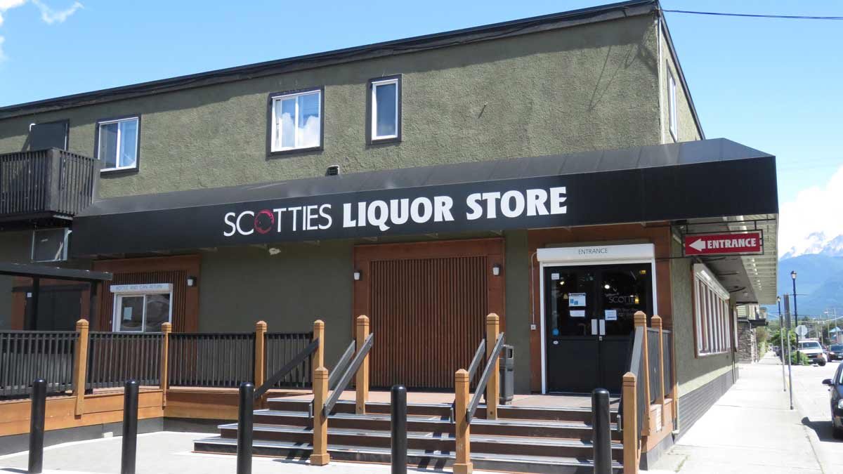 https://www.downtownsquamish.com/wp-content/uploads/2015/04/Scotties-Liquor-Store.jpg