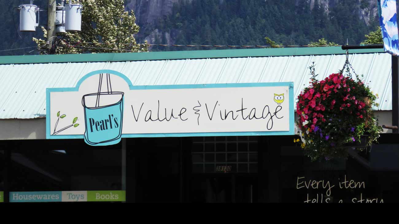 https://www.downtownsquamish.com/wp-content/uploads/2015/05/PearlsValueVintage.jpg